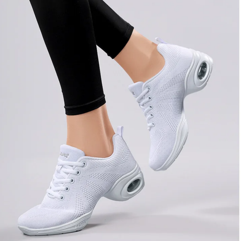 Zwarte mesh danssneakers voor  - Zumba & Yoga Fitness By Anushree Pune Reviews recensie en prijs